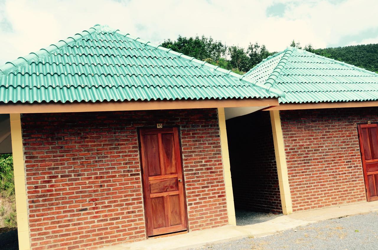 Chomdoy Bungalow&Restaurant Luang Namtha Bagian luar foto